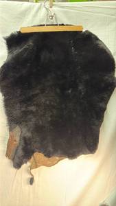 lot 132 image: Small Animal Fur Piece
