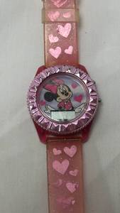 lot 152 image: Disney Minnie Mouse Pink Heart Digital Watch