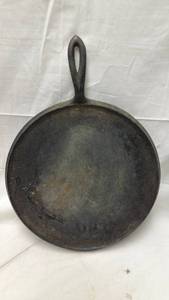 lot 311 image: Cast Iron Skillet with Loop Handle