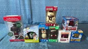 lot 2013 image: Hot Chocolate Bomb Holiday Collection Set