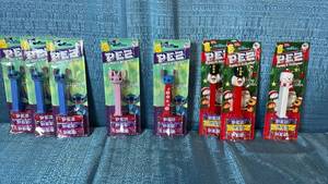 lot 2086 image: Disney Lilo & Stitch and Christmas PEZ Dispensers Collection