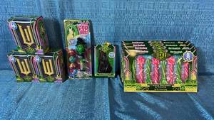 lot 2098 image: Wicked Musical Themed Candy Collection