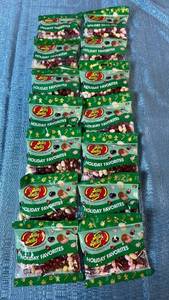 lot 2102 image: Jelly Belly Holiday Favorites Jelly Beans - 14 Pack Bundle