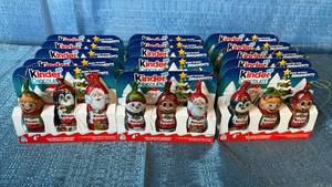 lot 2104 image: Kinder Chocolate Christmas Ornament Figures Set of 15