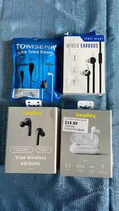 lot 3020 image: Mixed Lot of Wireless and Wired Earbuds Bundle