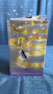 lot 8033 image: Teen Home Brand Acrylic Chain String Lights with 8.5 feet of Lighted Length