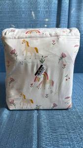 lot 8060 image: Full Unicorn Cotton Sheet Set with Rainbow and Floral Print