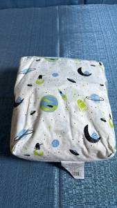 lot 8065 image: Space Theme Twin Sheet Set
