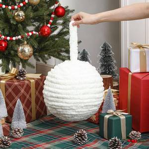 lot 5754 image: Hungdao 10-Inch Extra Large Christmas Balls White Giant Yarn