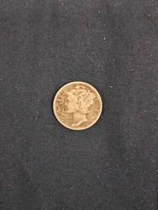 lot 52943 image: 1941 United States Mercury dime