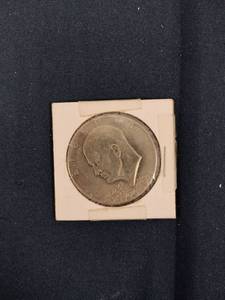 lot 52973 image: 1976 Bicentennial Eisenhower dollar