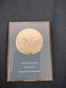 lot 59511 image: 1972 FRANKLIN MINT STERLING SILVER JOURNEY FOR PEACE PF