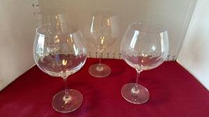 lot 1015 image: Mikasa set of 4 wine glasses