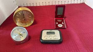 lot 1029 image: Seiko alarm clock and clocks