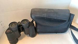 lot 1033 image: Nikon binoculars