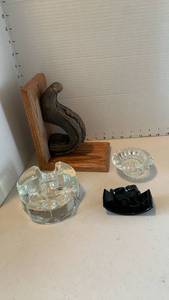 lot 1037 image: Home decor