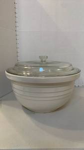 lot 1100 image: Large White Ceramic Mixing Bowl with Glass Lid