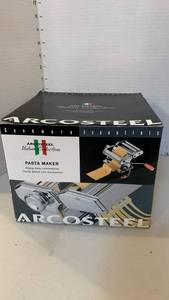 lot 1106 image: Arcosteel Italian Collection Manual Pasta Maker Machine with Hand Crank