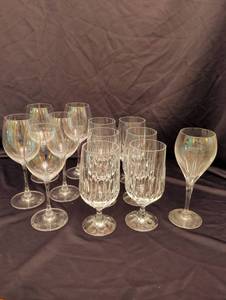 lot 1206 image: Crysta and or Glassware Collection Set