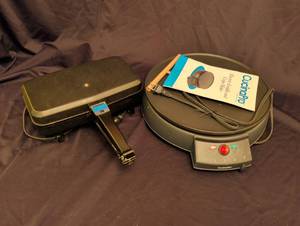 lot 1254 image: CucinaPro Electric Griddle and Vitantonio Pizzelle Chef Set