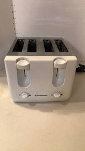 lot 1308 image: Toastmaster 4-Slice White Toaster