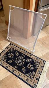 lot 1331 image: Oriental Floral Area Rug with Fringed Edges 39x20 and sweater drying rack 28x28