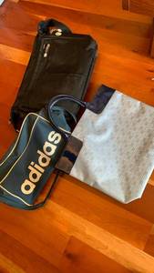 lot 1532 image: Misc bags