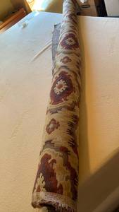 lot 1535 image: Roll of upholstery fabric 58 inches long