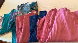 lot 1541 image: Mixed ladies scrub tops 2X-3X