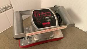 lot 1561 image: Jeanie Rub Massager by Mobicam Quality Health Equipment