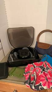 lot 1572 image: Vintage hair dryer and misc bags and wallet