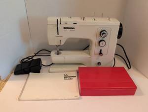 lot 1603 image: Bernina Record Electronic Sewing Machine with Accessories