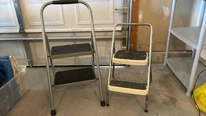 lot 3002 image: Two Metal 2-Step Ladders