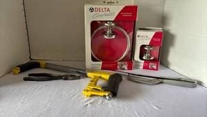 lot 3125 image: Delta towel holder and Robe hook, plus tools