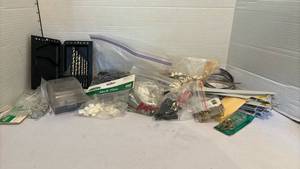 lot 3133 image: Mixed lot of miscellaneous garage items.  Drill bits, chain and more