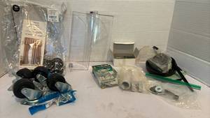 lot 3136 image: Set of rolling wheels, and Mixed lot of miscellaneous garage items