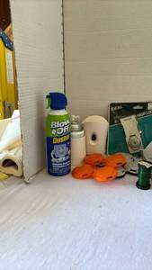 lot 3233 image: Miscellaneous garage items including Blow Off Duster
