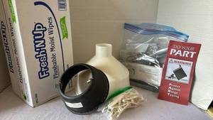 lot 3235 image: Full box of Freshnup wipes and miscellaneous  garage items