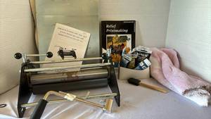 lot 3238 image: Print making Press and supplies