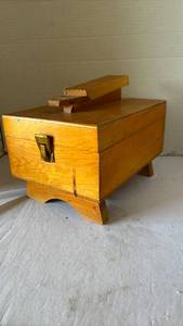 lot 3239 image: Wooden Shoe Shine Kit with Electric Buffer and Accessories