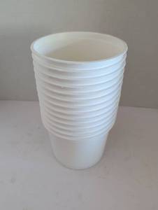 lot 3302 image: 14 white lidless plastic pails