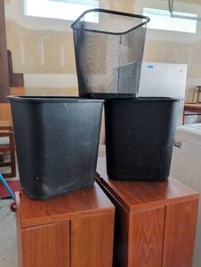 lot 3421 image: Black Office Waste Baskets qty 3