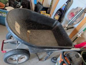 lot 3433 image: Husky Two-Wheel Wheelbarrow
