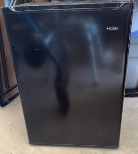 lot 52051 image: Haier Compact Black Mini Refrigerator - Retail $75