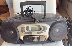 lot 52058 image: Philips Magnavox AZ1203 Portable CD Radio Cassette Boombox - Retail $25