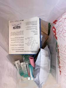 lot 411398 image: 15 Item Mystery Bag (misc. makeup, phone accessories, electronics, toys, stuffed animals, keychains, household items, etc.)