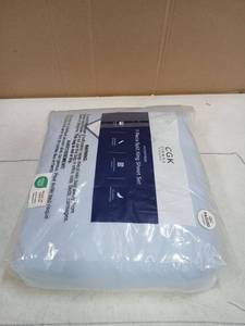 lot 22822 image: Split King 7 Piece Sheet Set - Comfy, Breathable & Cooling - Soft Hotel Luxury Bedding for Women, Men, Kids, Teens and Children - 1 Flat & 2 Fitted Sheets & 4 Pillowcases with Deep Pockets - Sky Blue - Retail $45