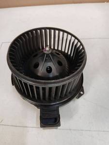 lot 22839 image: Four SeasonsTrumark 75817 Blower Motor with Wheel - Retail $44
