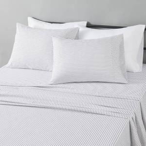 lot 22855 image: Amazon Basics Ultra-Soft Lightweight Microfiber 4-Piece Bed Sheet Set, Breathable Polyester, Flat and Fitted Sheets, Full, Plum, Printed - Retail $16
