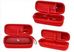 lot 7206 image: Carrying Case with multiple usage Red